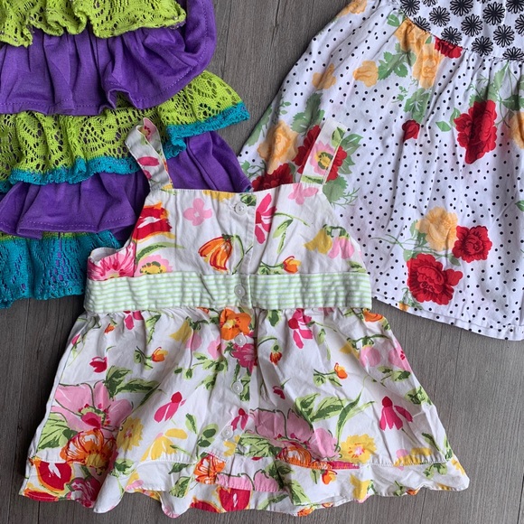 ⚡️Bundle 3 for $20 3T tops - Picture 7 of 9